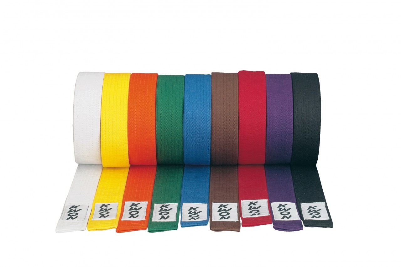 Einfarbig verschiedene Größen und Farben für Kampfsport Kaiten Gürtel Neu 